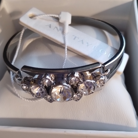 Ann Taylor Bracelet - Picture 2 of 3